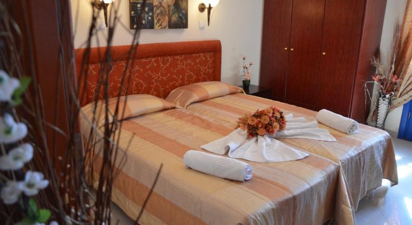 Alkioni Hotel Foiníkion Habitación foto